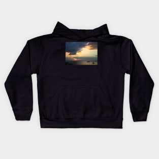 SUNSET OFF THE COAST OF MADEIRA, OIL-PAINT EFFECT Kids Hoodie